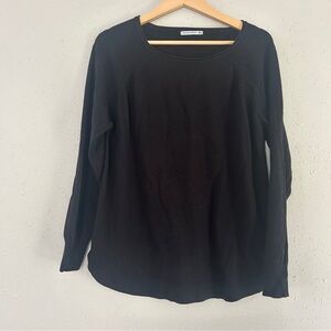 Staccato Elegant Black Long Sleeve Blouse Crewneck Sweater Casual Neutral Comfy